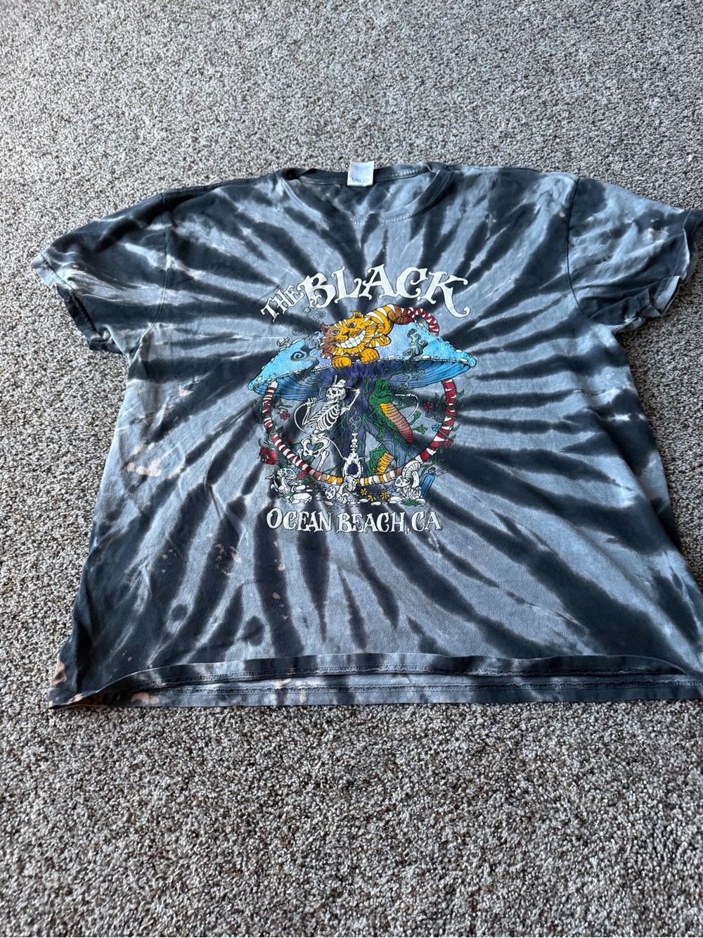 The Black Ocean Beach CA Cheshire Cat Skeleton Tie Dye Graphic T Shirt XL